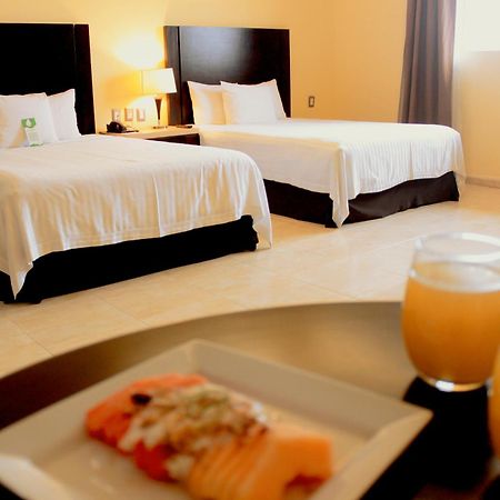 Hipico Inn Hotel Poza Rica ภายนอก รูปภาพ