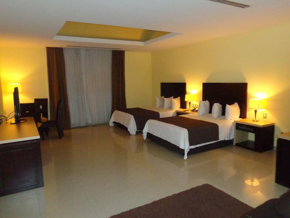 Hipico Inn Hotel Poza Rica ภายนอก รูปภาพ