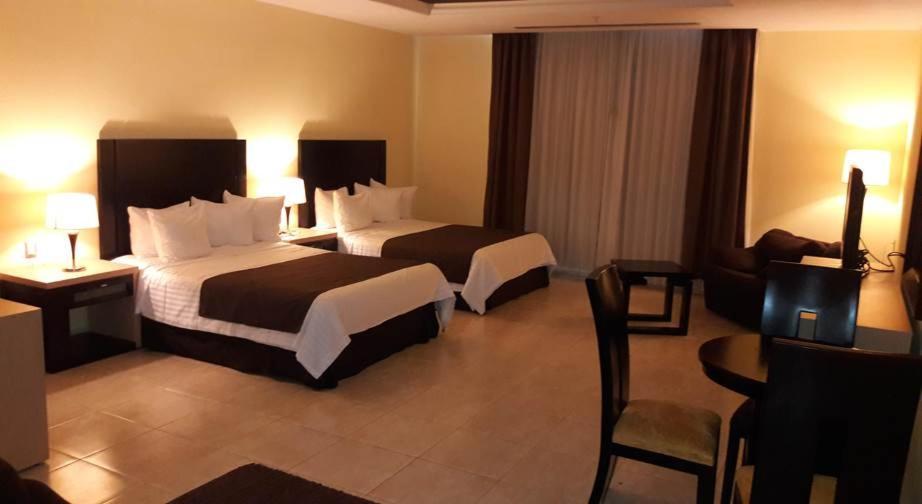 Hipico Inn Hotel Poza Rica ภายนอก รูปภาพ