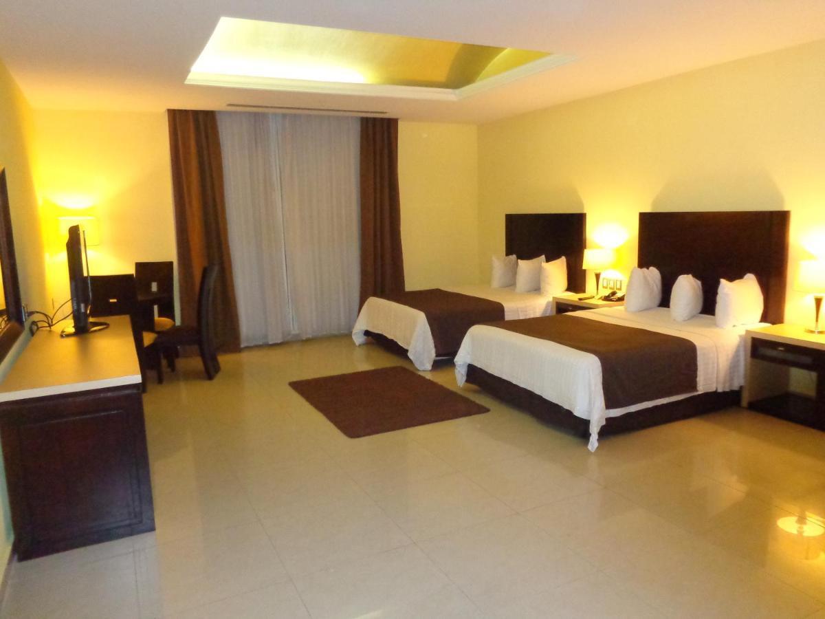 Hipico Inn Hotel Poza Rica ภายนอก รูปภาพ